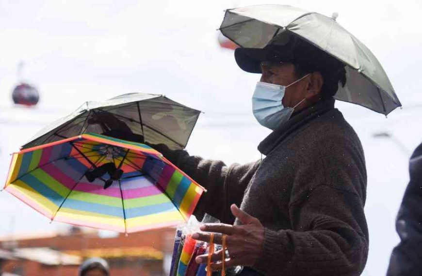 Bolivia: ‘Scary’ natural sun stresses people