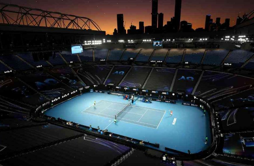Australian Open gives unvaccinated players the go-ahead