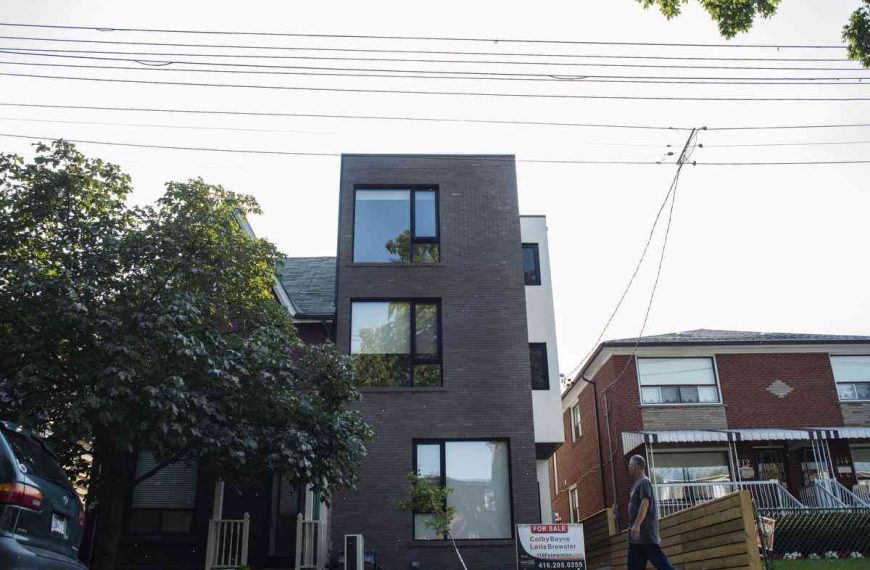 Toronto Mayor John Tory makes a p.r. push for cheap housing in Canada