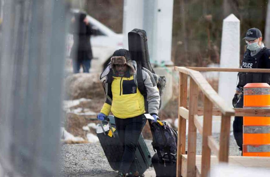 Canada decides to stop detaining asylum-seekers trying to cross the border from the U.S.